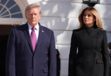 « Trump passe plus de temps sur Twitter qu&rsquo;avec Melania » – L&rsquo;épouse du président affirme que leur vie de famille « en souffre »