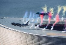 Deux avions d’Airlink survolent à basse altitude le stade du Cap