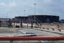 Réservoirs de la raffinerie Dangote à Lagos