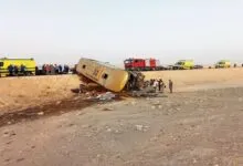 Bus renversé sur la route entre Dahab et Nuweiba en Égypte