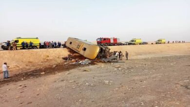 Bus renversé sur la route entre Dahab et Nuweiba en Égypte