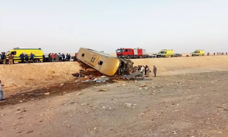 Bus renversé sur la route entre Dahab et Nuweiba en Égypte