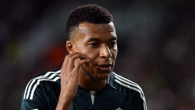 Kylian Mbappé en tenue du Real Madrid