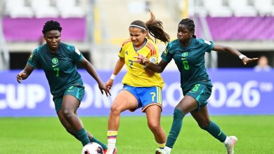 Joueuses du Nigeria et de la Colombie lors du Mondial U20 féminin