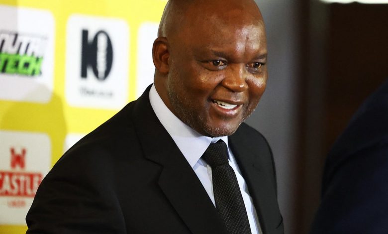 Pitso Mosimane lors de sa présentation avec l'Afrique du Sud
