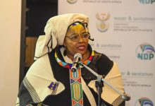 Pemmy Majodina, ministre sud-africaine de l'Eau et de l'Assainissement