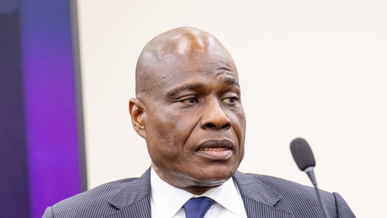 RDC : Fayulu interpelle Tshisekedi sur un supposé « deal » avec Kagame