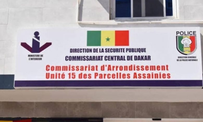 Façade et enseigne du commissariat de l’unité 15 des Parcelles Assainies