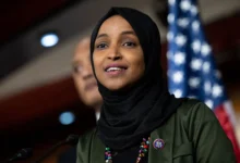 Les États-Unis obtiennent des preuves ADN selon lesquelles la députée démocrate Ilhan Omar a épousé son frère et a commis une fraude à l&rsquo;immigration