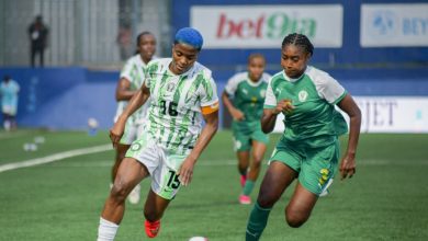 Joueuses des Super Falcons et des Comores lors du match de qualification olympique