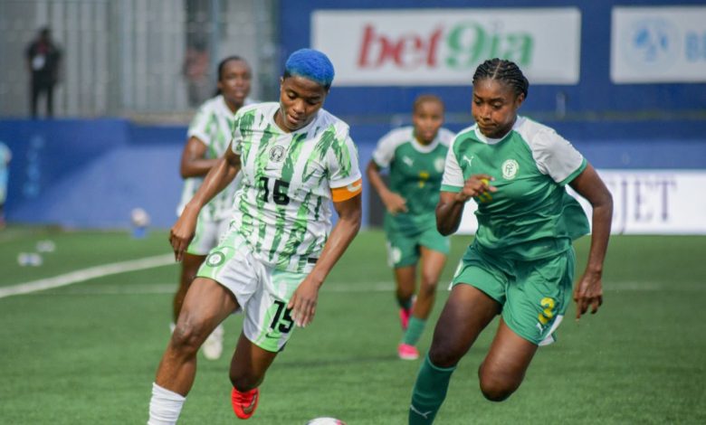 Joueuses des Super Falcons et des Comores lors du match de qualification olympique