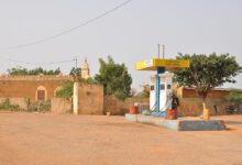Station-service Karey Gorou au Niger, photographie d’archive