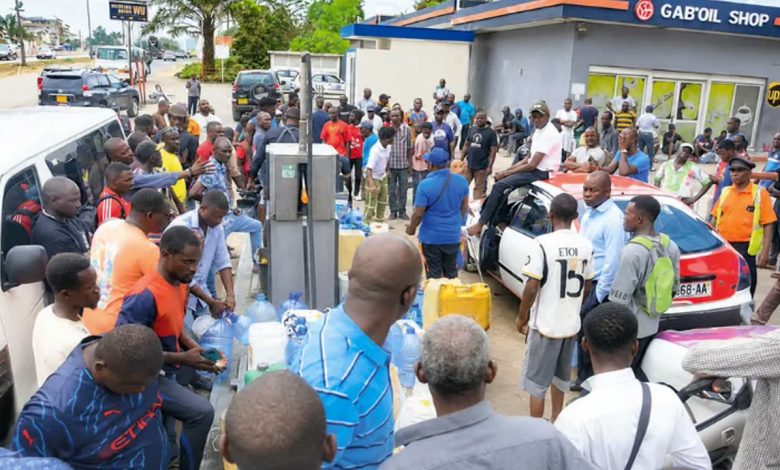 Station-service à Libreville, au Gabon