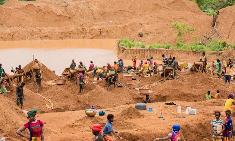 Orpailleurs au travail en Guinée, photo d’illustration de 2024