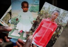 Photographies d’Agnes Wanjiru tenues par sa sœur en novembre 2021