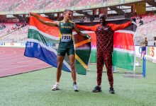 Athlètes sud-africain et kenyan après une épreuve en 2024